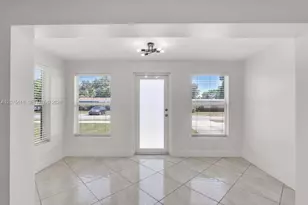 2539 Coolidge St, Hollywood, FL 33020 - Photo 10