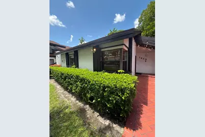 1470 Flamingo Ct, Pembroke Pines, FL 33026 - Photo 4