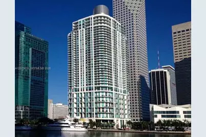300 S Biscayne Blvd #T-2207, Miami, FL 33131 - Photo 2
