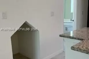 4729 SW 63rd Ln, Davie, FL 33314 - Photo 8