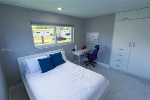 19705 NE 11th Ct, Miami, FL 33179 - Photo 14