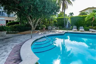 255 W 24th St, Miami Beach, FL 33140 - Photo 22