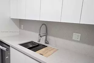 3050 NW 106th Ave, Sunrise, FL 33322 - Photo 6