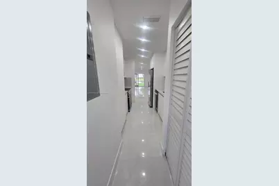 3050 NW 106th Ave #7, Sunrise, FL 33322 - Photo 4