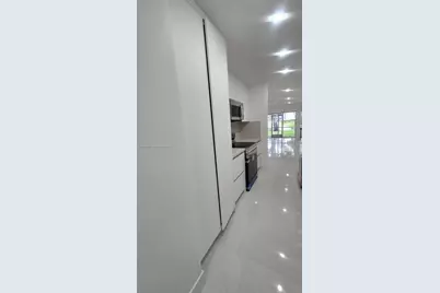 3050 NW 106th Ave #7, Sunrise, FL 33322 - Photo 6