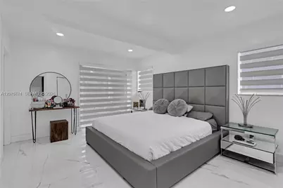 7031 SW 12th St, Pembroke Pines, FL 33023 - Photo 10
