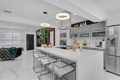 7031 SW 12th St, Pembroke Pines, FL 33023 - Photo 1