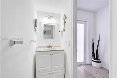 2716 NE 8th St #2716, Hallandale Beach, FL 33009 - Photo 12