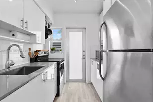 641 Espanola Way, Miami Beach, FL 33139 - Photo 24