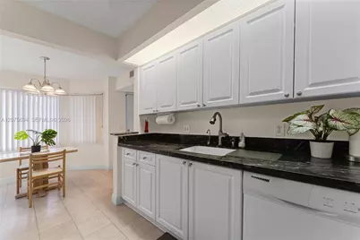 850 SW 138th Ave #213D, Pembroke Pines, FL 33027 - Photo 10