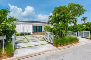 8834 Abbott Ave, Surfside, FL 33154 - Photo 2