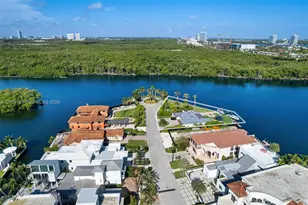 333 Atlantic Ave, Sunny Isles Beach, FL 33160 - Photo 6
