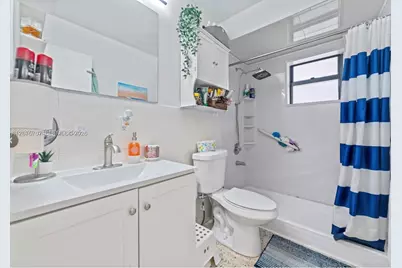 1136 NW 34th Ave #Main, Miami, FL 33125 - Photo 8