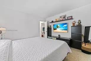 1136 NW 34th Ave, Miami, FL 33125 - Photo 6