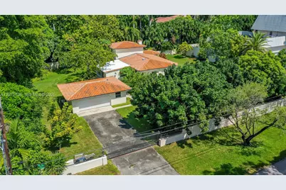 8775 SW 53rd Ct #REAR, Miami, FL 33143 - Photo 2