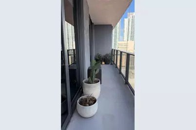 45 SW 9th St #1106, Miami, FL 33130 - Photo 38