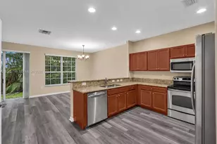 3222 NW 31st Terrace, Oakland Park, FL 33309 - Photo 2