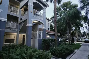 9615 NW 1st Ct, Pembroke Pines, FL 33024 - Photo 2