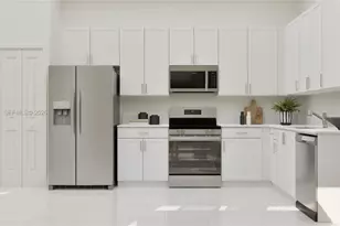171 SE 20th Ave, Homestead, FL 33033 - Photo 2