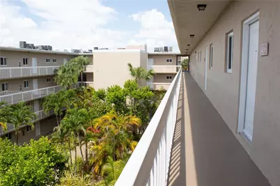 7860 Camino Real #L-406, Miami, FL 33143 - Photo 10