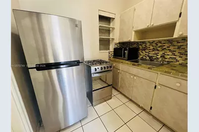 3072 SW 16th St #2, Miami, FL 33145 - Photo 6