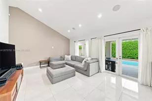 8250 SW 86th Ct, Miami, FL 33143 - Photo 16