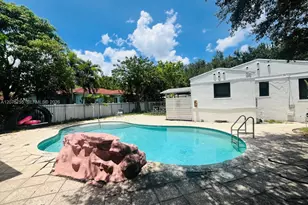 2000 Monroe St, Hollywood, FL 33020 - Photo 10