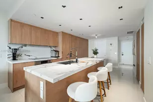650 NE 32nd St, Miami, FL 33137 - Photo 6