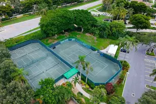 7367 Sterling Falls Ln, Boynton Beach, FL 33437 - Photo 30