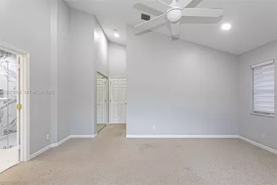 7367 Sterling Falls Ln, Boynton Beach, FL 33437 - Photo 12