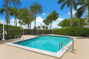 1420 Brickell Bay Dr, Miami, FL 33131 - Photo 22