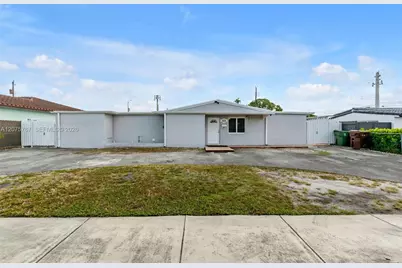 6049 W 14th Ct, Hialeah, FL 33012 - Photo 36
