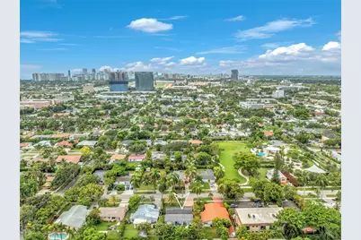 907 NE 5th St, Hallandale Beach, FL 33009 - Photo 32