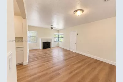 2000 Monroe St #14, Hollywood, FL 33020 - Photo 8