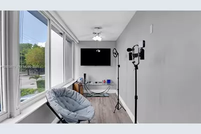 7025 W 3rd Ct, Hialeah, FL 33014 - Photo 12