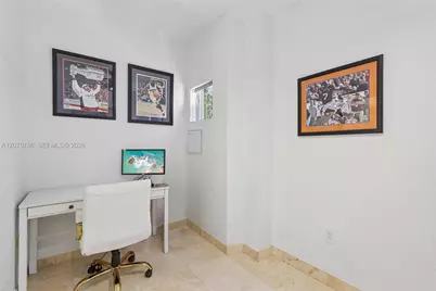 204 Washington Ave #13, Miami Beach, FL 33139 - Photo 22