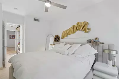 204 Washington Ave #13, Miami Beach, FL 33139 - Photo 18
