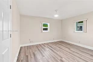 1431 NW 85th Way, Plantation, FL 33322 - Photo 22