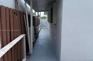 2775 W 71st Pl, Hialeah, FL 33016 - Photo 20