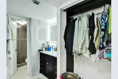 18061 Biscayne Blvd #502, Aventura, FL 33160 - Photo 26