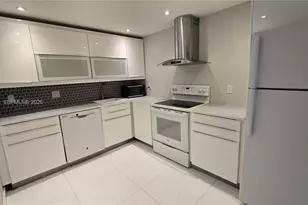 2500 Parkview Dr, Hallandale Beach, FL 33009 - Photo 14