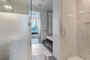 200 Biscayne Blvd Way, Miami, FL 33131 - Photo 22