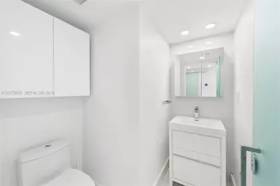 2555 Collins Ave #1714, Miami Beach, FL 33140 - Photo 12