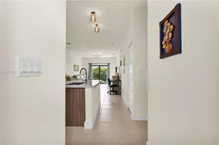 8301 NW 41st St, Doral, FL 33166 - Photo 8