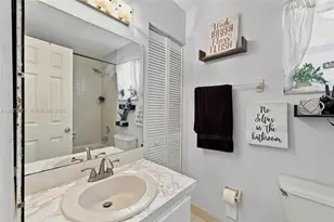 958 Mockingbird Ln, Plantation, FL 33324 - Photo 40