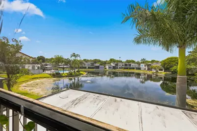 958 Mockingbird Ln #513, Plantation, FL 33324 - Photo 22