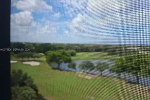 900 St Charles Pl, Pembroke Pines, FL 33026 - Photo 6
