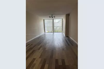 2000 Atlantic Shores Blvd #407, Hallandale Beach, FL 33009 - Photo 2