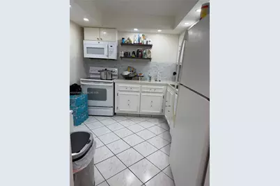 2000 Atlantic Shores Blvd #407, Hallandale Beach, FL 33009 - Photo 4