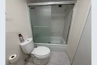 2000 Atlantic Shores Blvd #407, Hallandale Beach, FL 33009 - Photo 12